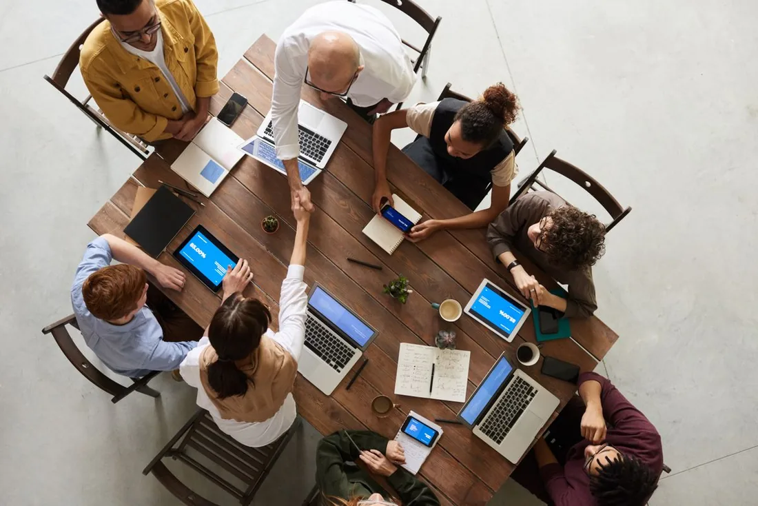 Projekt-Briefing und Strategie bei MEDIAFELD Berlin